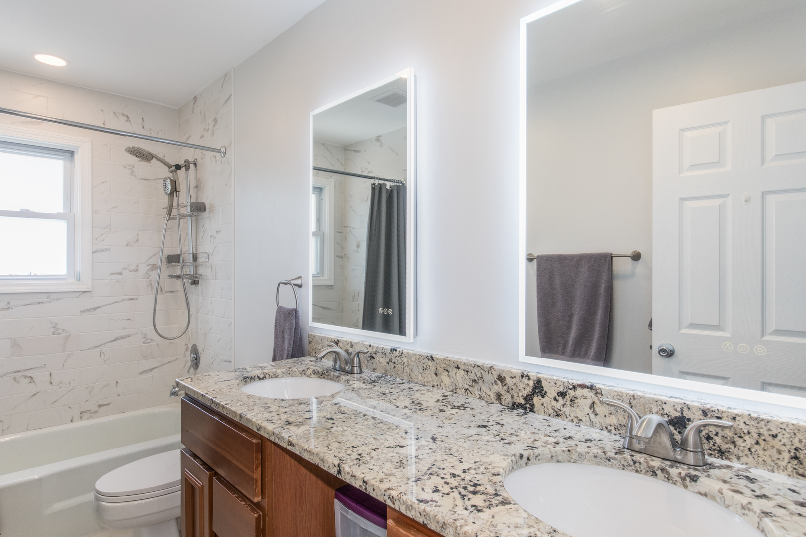 1415 Worden Way, Elk Grove Village, IL 60007