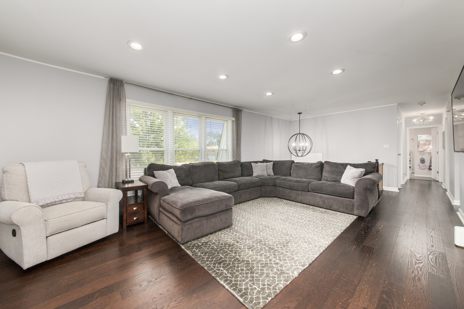 1415 Worden Way, Elk Grove Village, IL 60007