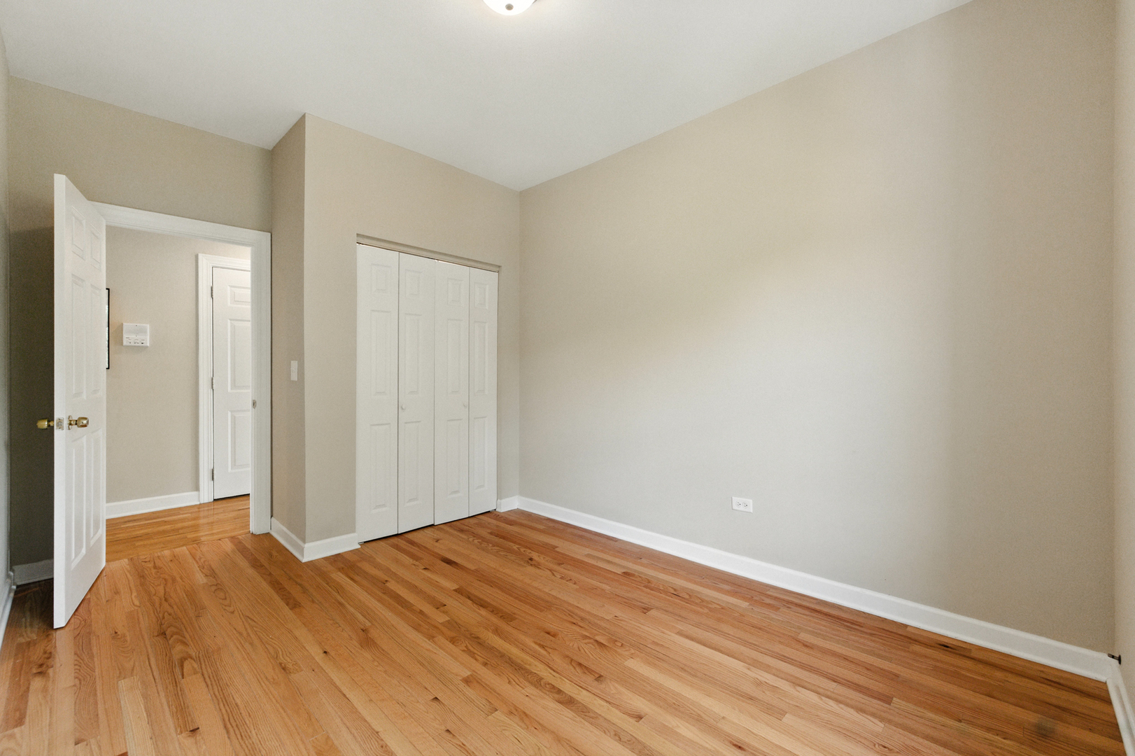 3708 W Ainslie Street #2, Chicago, IL 60625