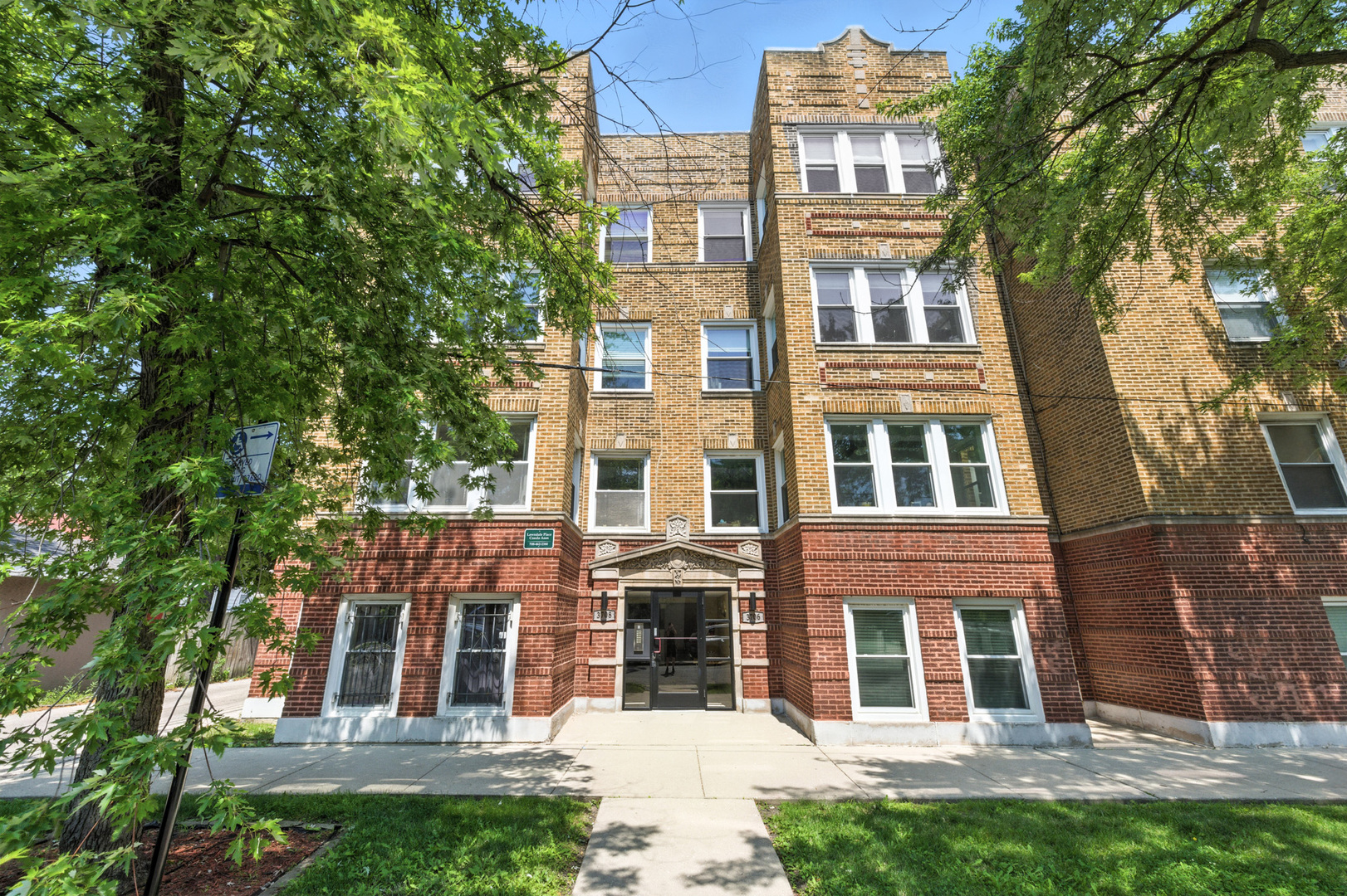 3708 W Ainslie Street #2, Chicago, IL 60625