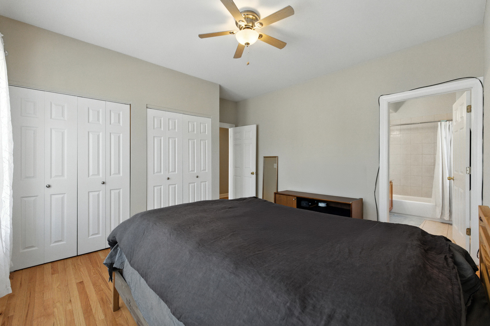 3708 W Ainslie Street #2, Chicago, IL 60625