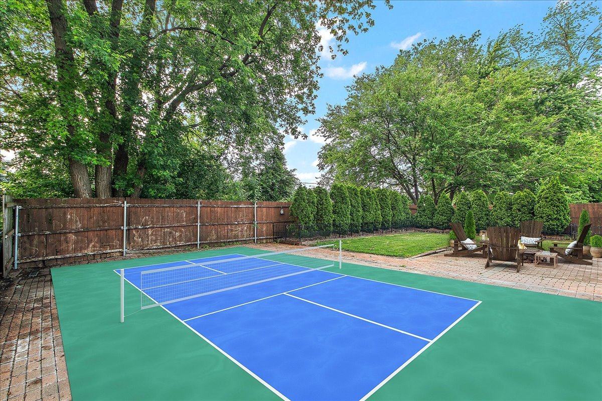 8758 Nashville Avenue, Oak Lawn, IL 60453