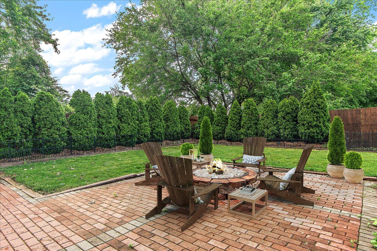 8758 Nashville Avenue, Oak Lawn, IL 60453