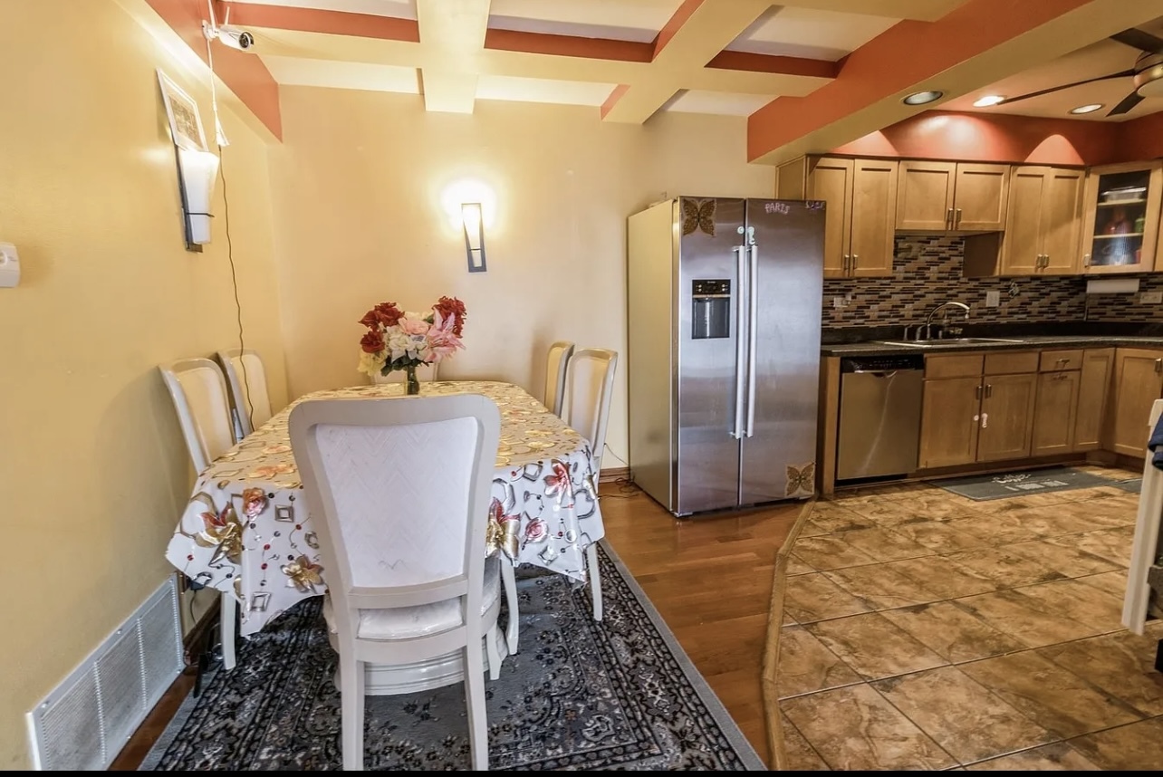 711 TIPPERARY Court #2D, Schaumburg, IL 60193