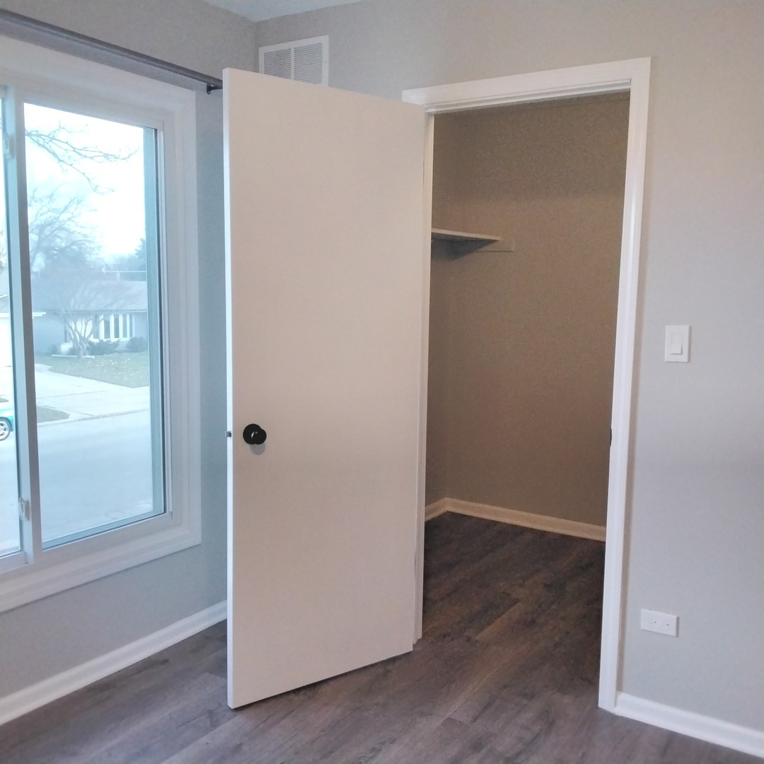 10910 Kilpatrick Avenue #2SE, Oak Lawn, IL 60453