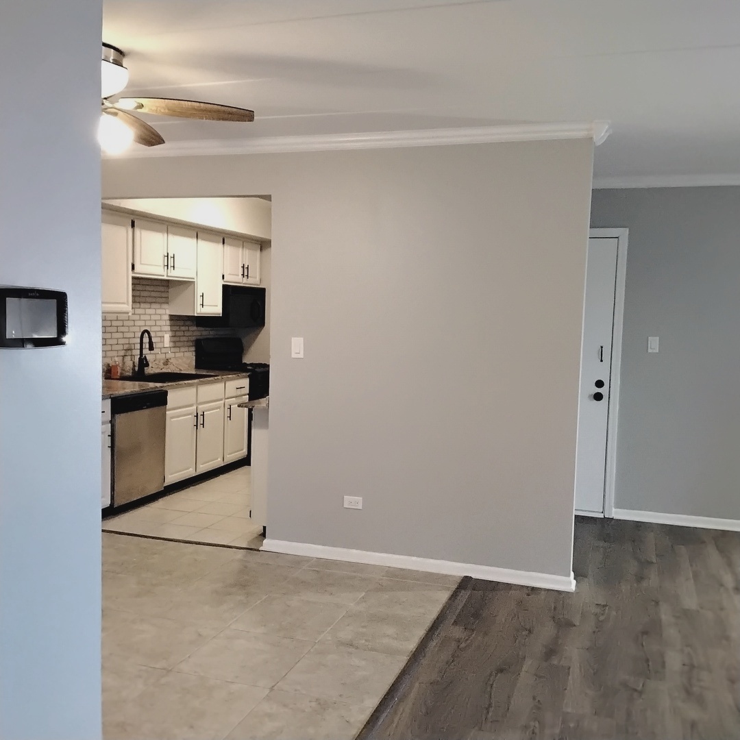 10910 Kilpatrick Avenue #2SE, Oak Lawn, IL 60453