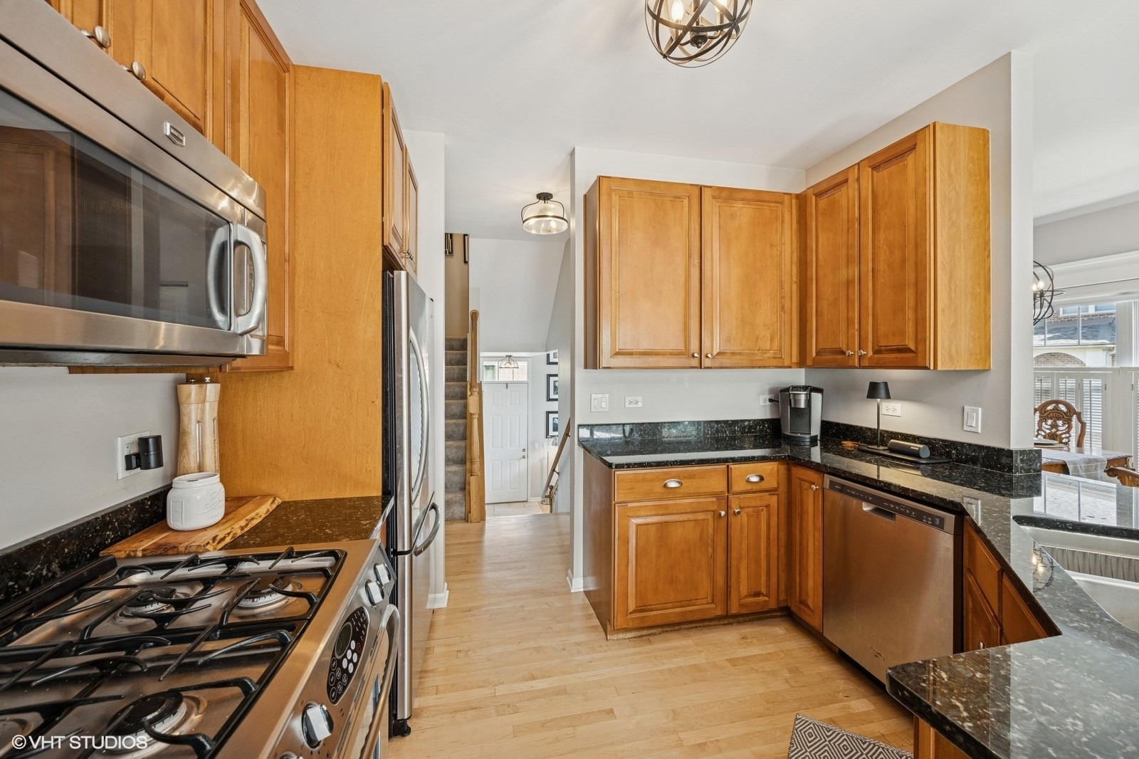 6060 Ironwood Lane, Lisle, IL 60532
