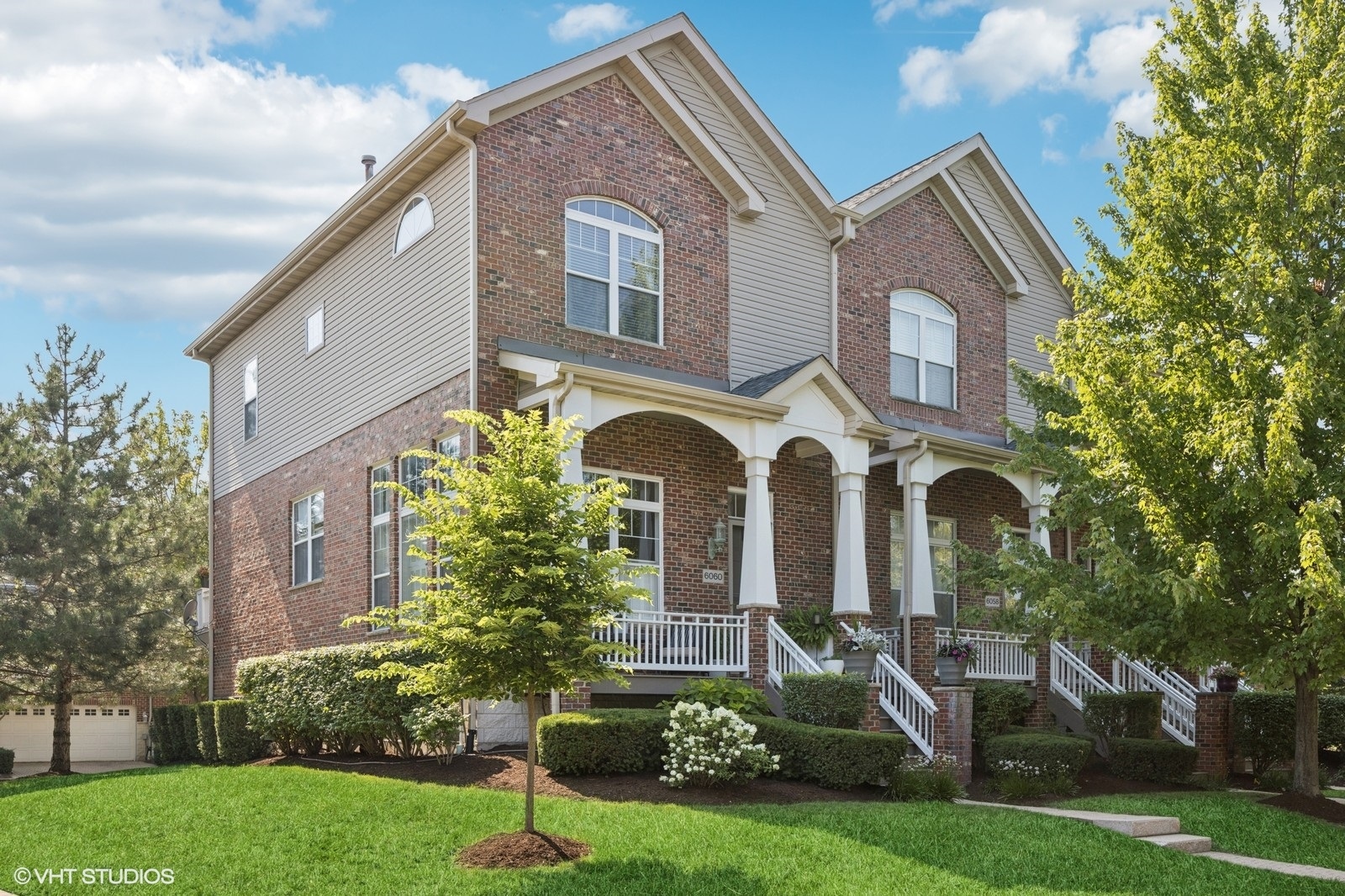 6060 Ironwood Lane, Lisle, IL 60532