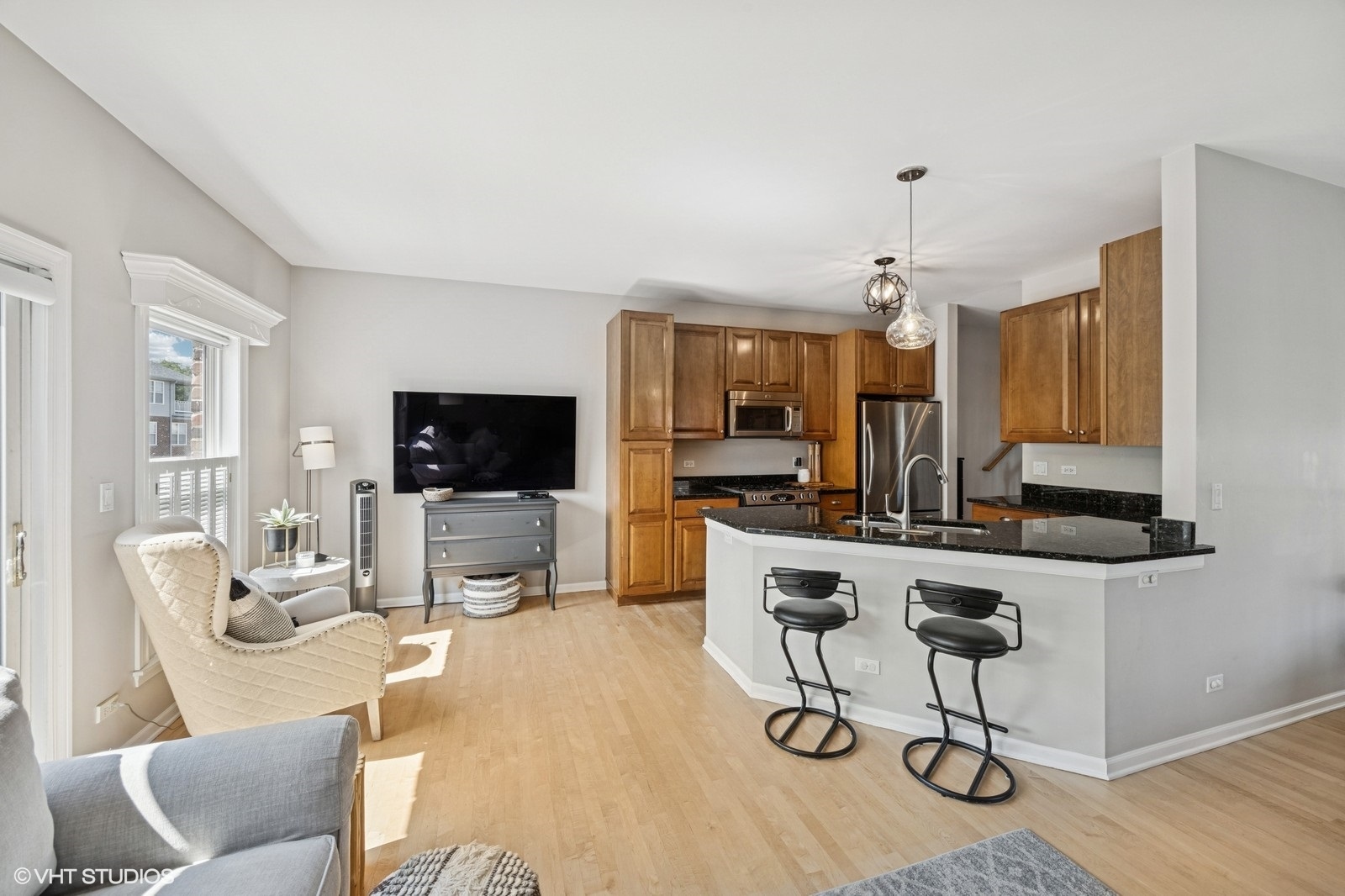 6060 Ironwood Lane, Lisle, IL 60532