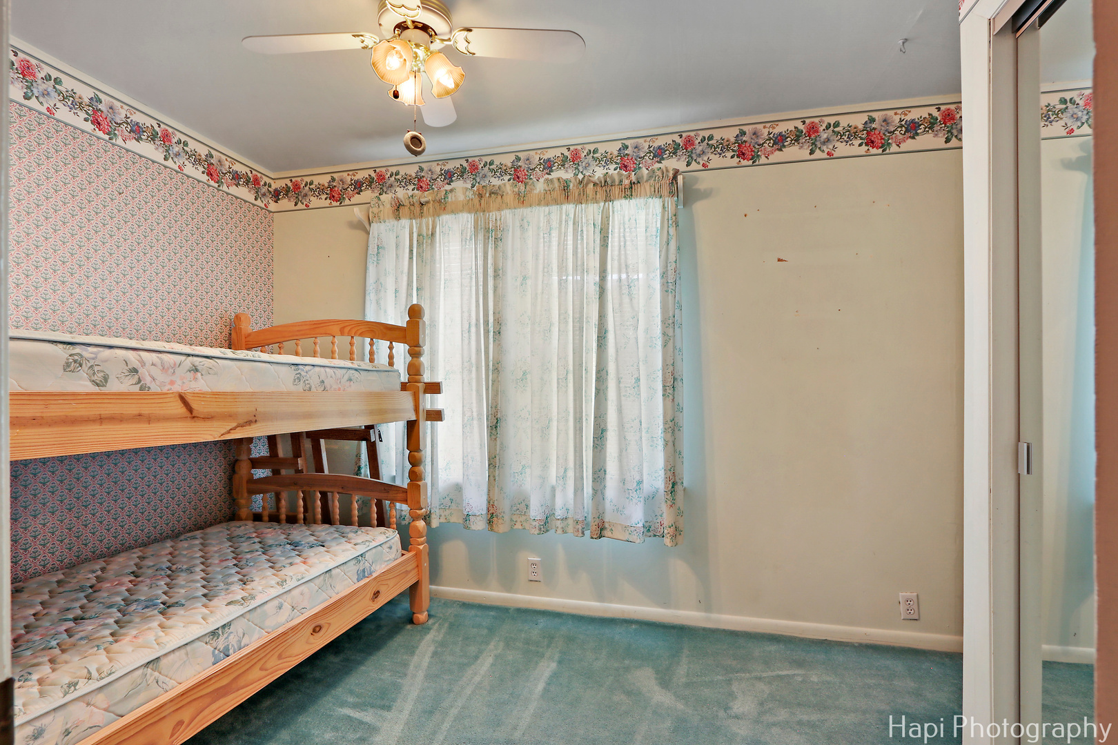 36 S PISTAKEE LAKE Road, Fox Lake, IL 60020