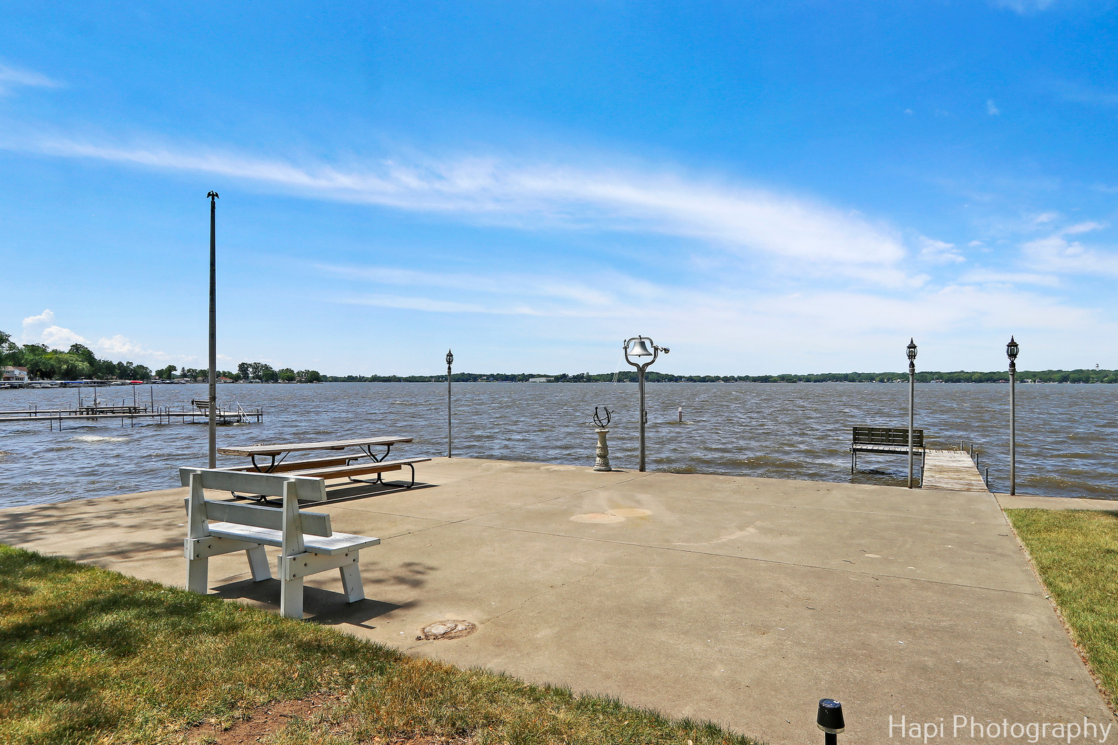 36 S PISTAKEE LAKE Road, Fox Lake, IL 60020