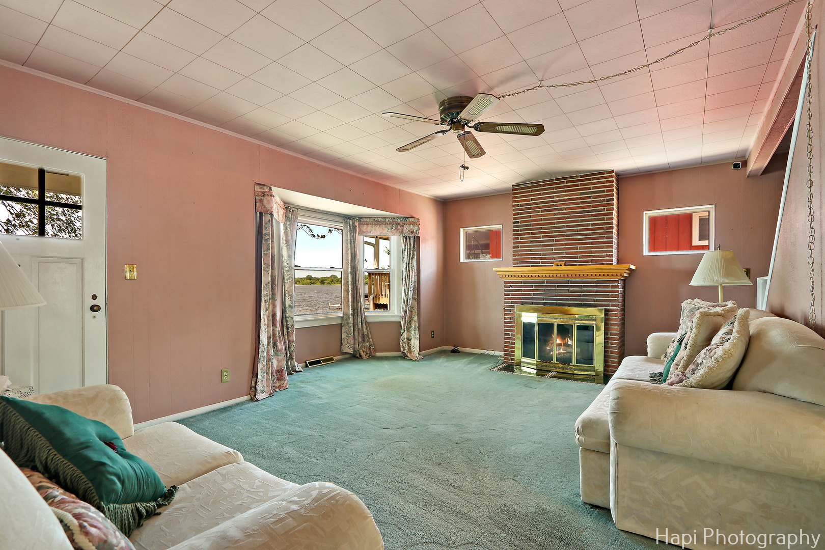36 S PISTAKEE LAKE Road, Fox Lake, IL 60020