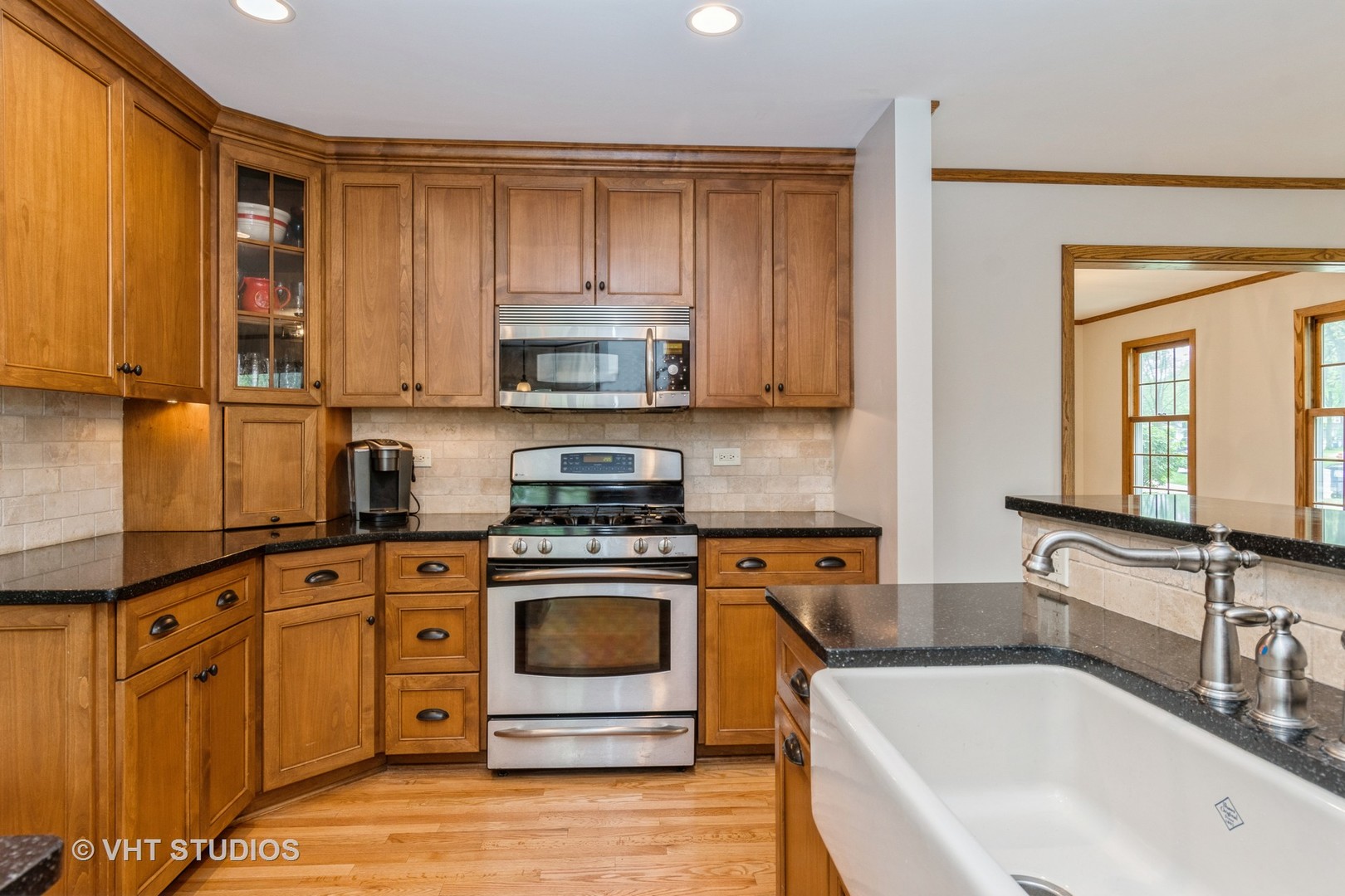 6S475 Sussex Road, Naperville, IL 60540