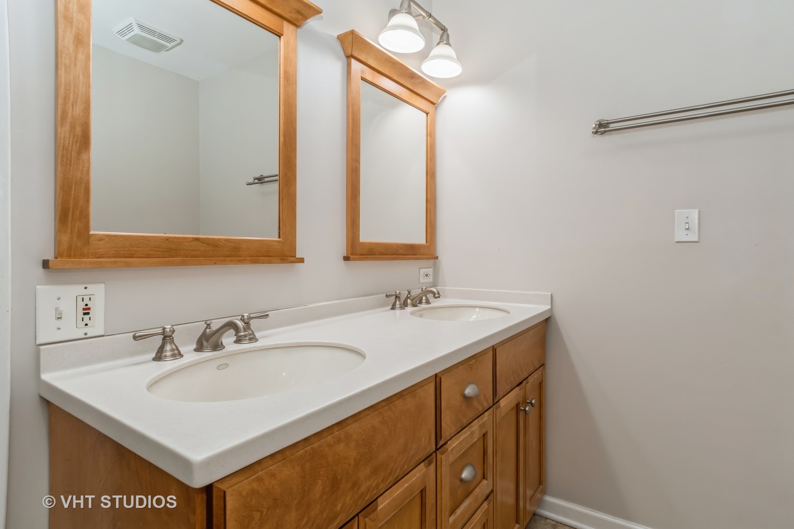 6S475 Sussex Road, Naperville, IL 60540