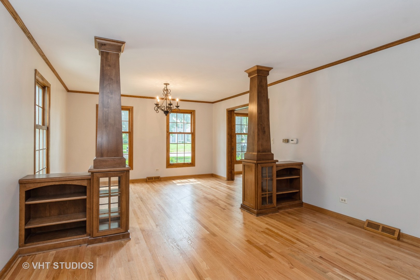 6S475 Sussex Road, Naperville, IL 60540