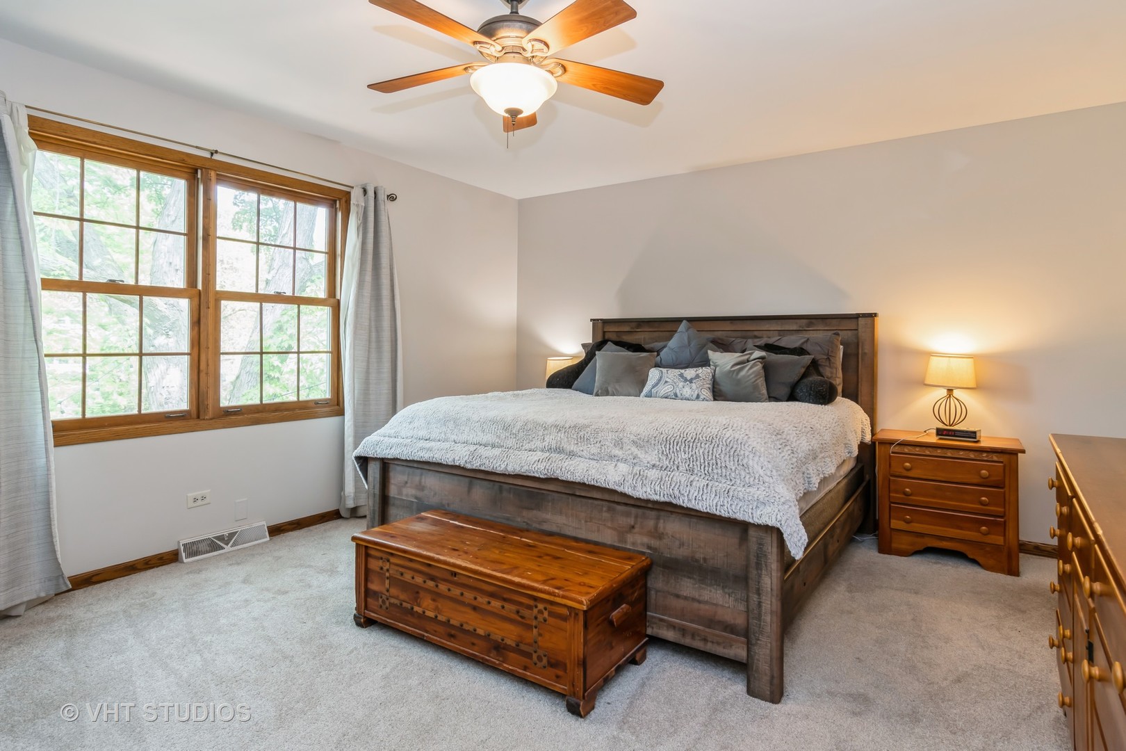 6S475 Sussex Road, Naperville, IL 60540