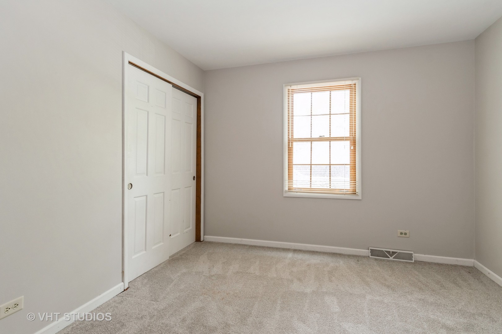 6S475 Sussex Road, Naperville, IL 60540