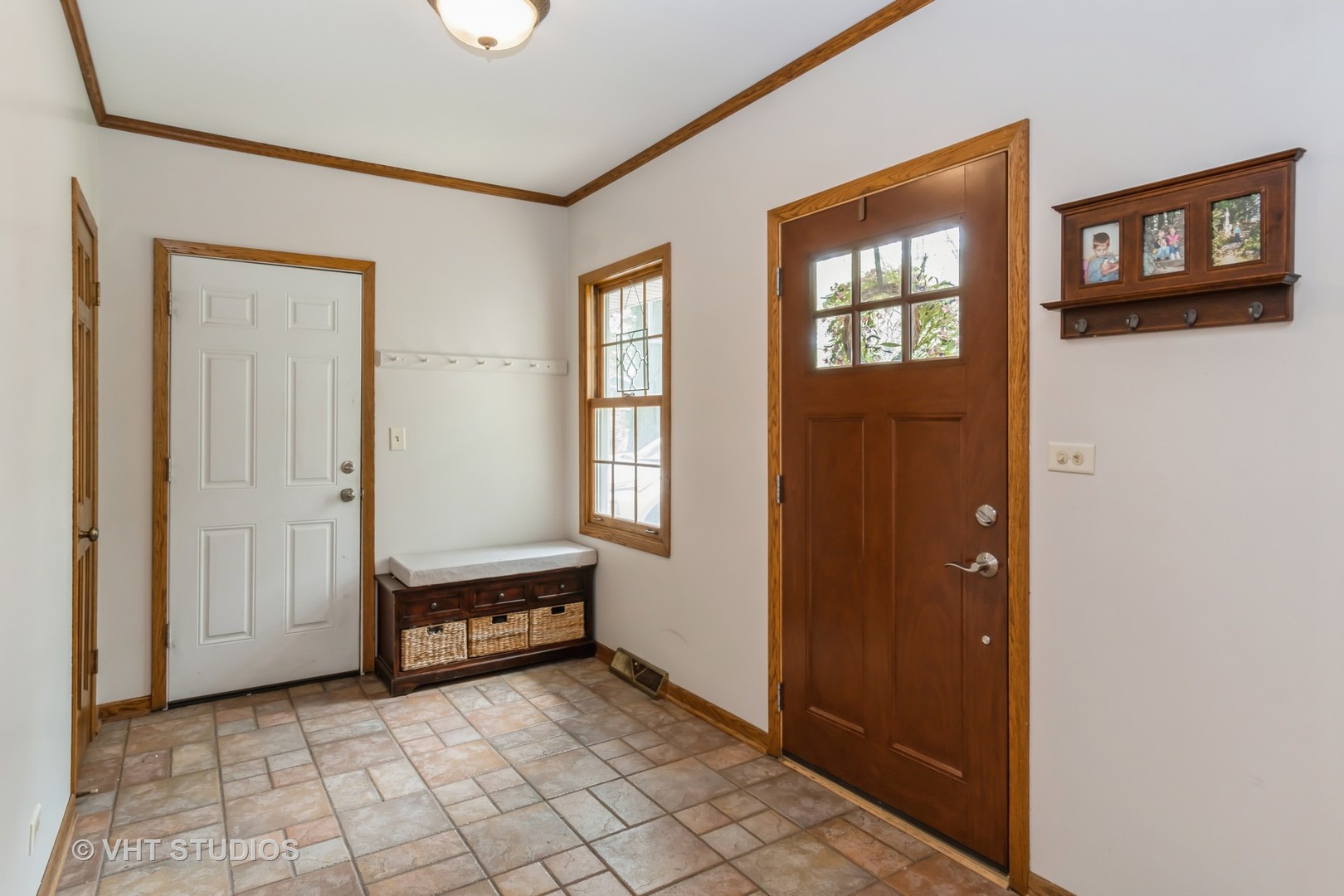 6S475 Sussex Road, Naperville, IL 60540