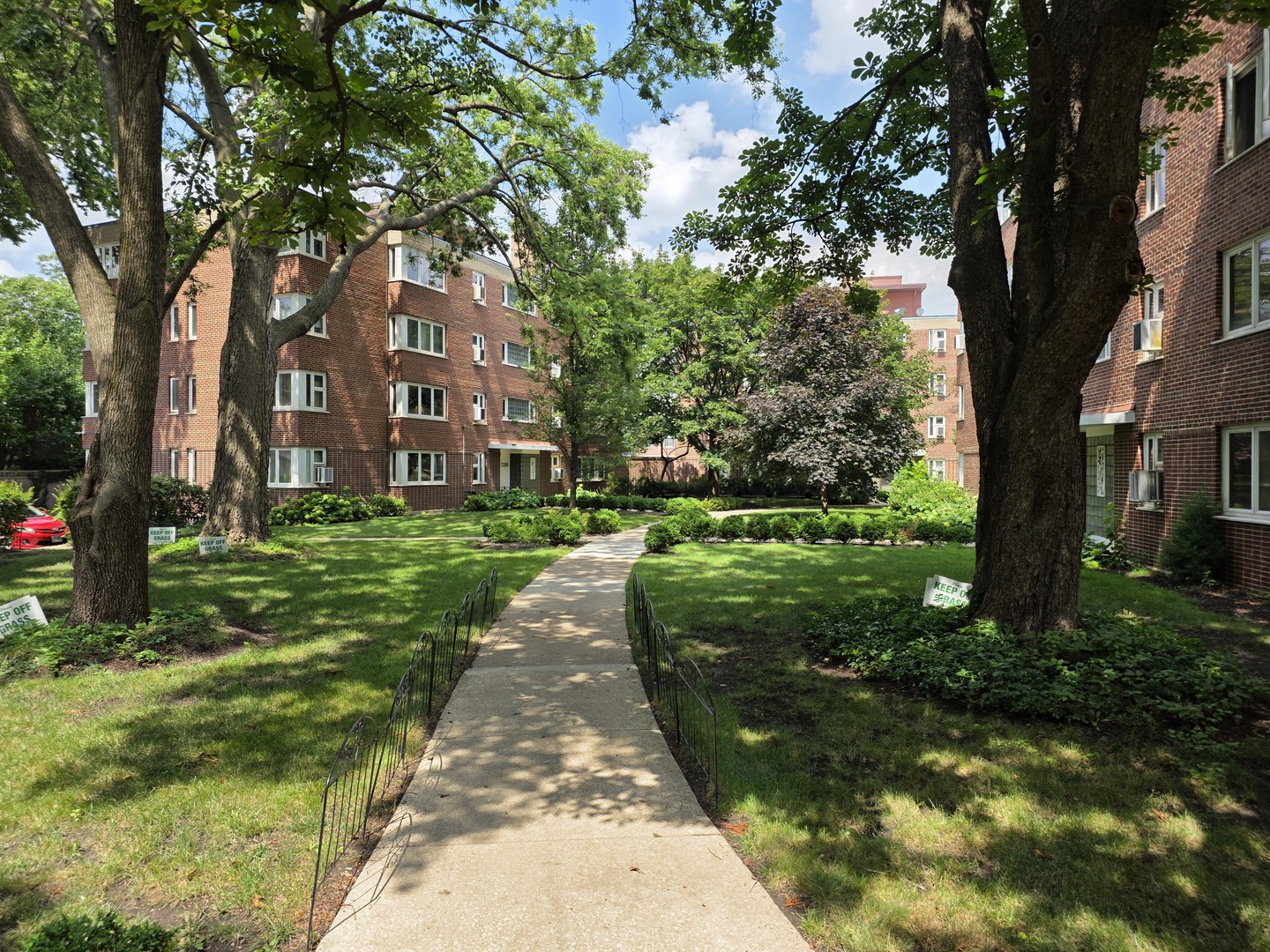 7210 Oak Avenue #3SW, River Forest, IL 60305