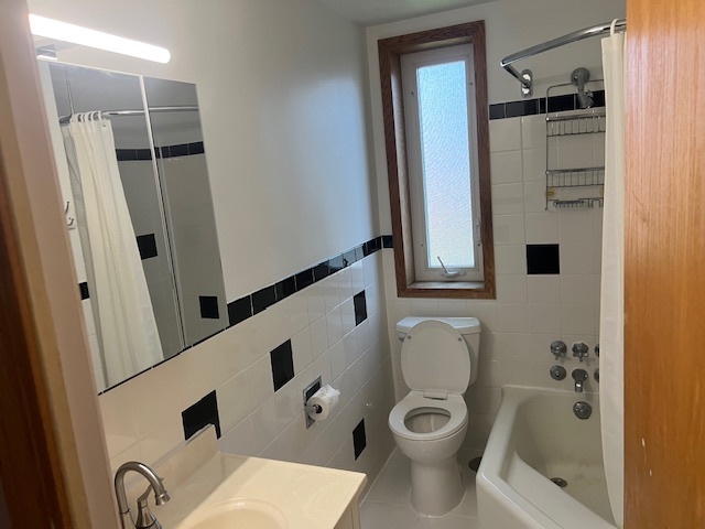7210 Oak Avenue #3SW, River Forest, IL 60305