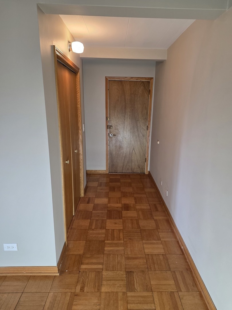 7210 Oak Avenue #3SW, River Forest, IL 60305