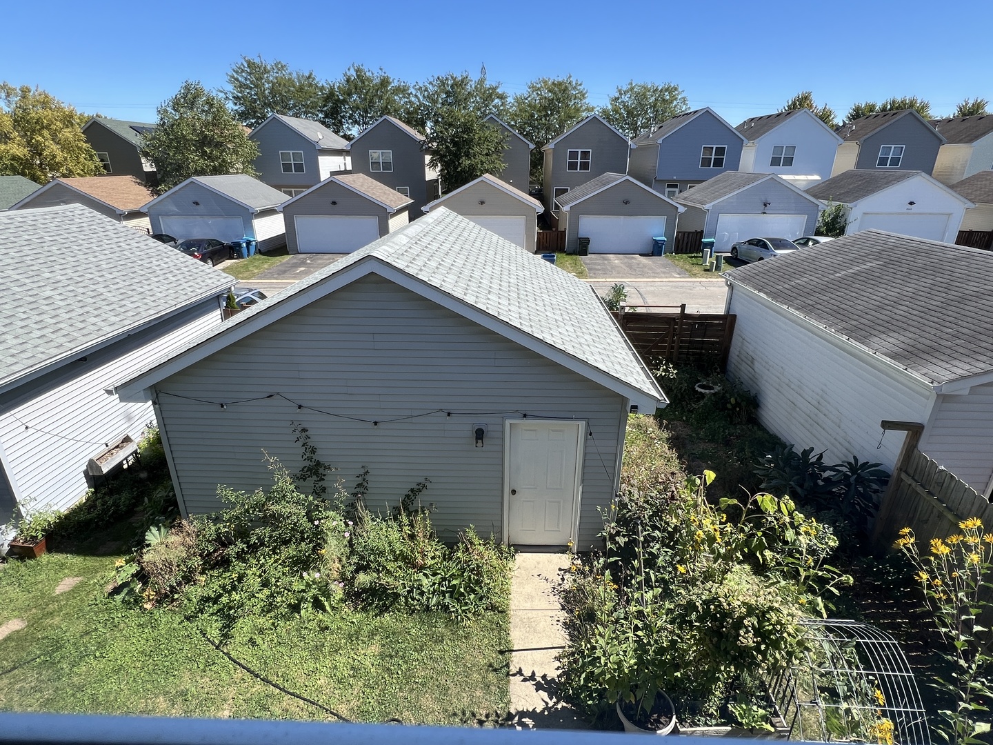 2158 Middlebury Drive, Aurora, IL 60503