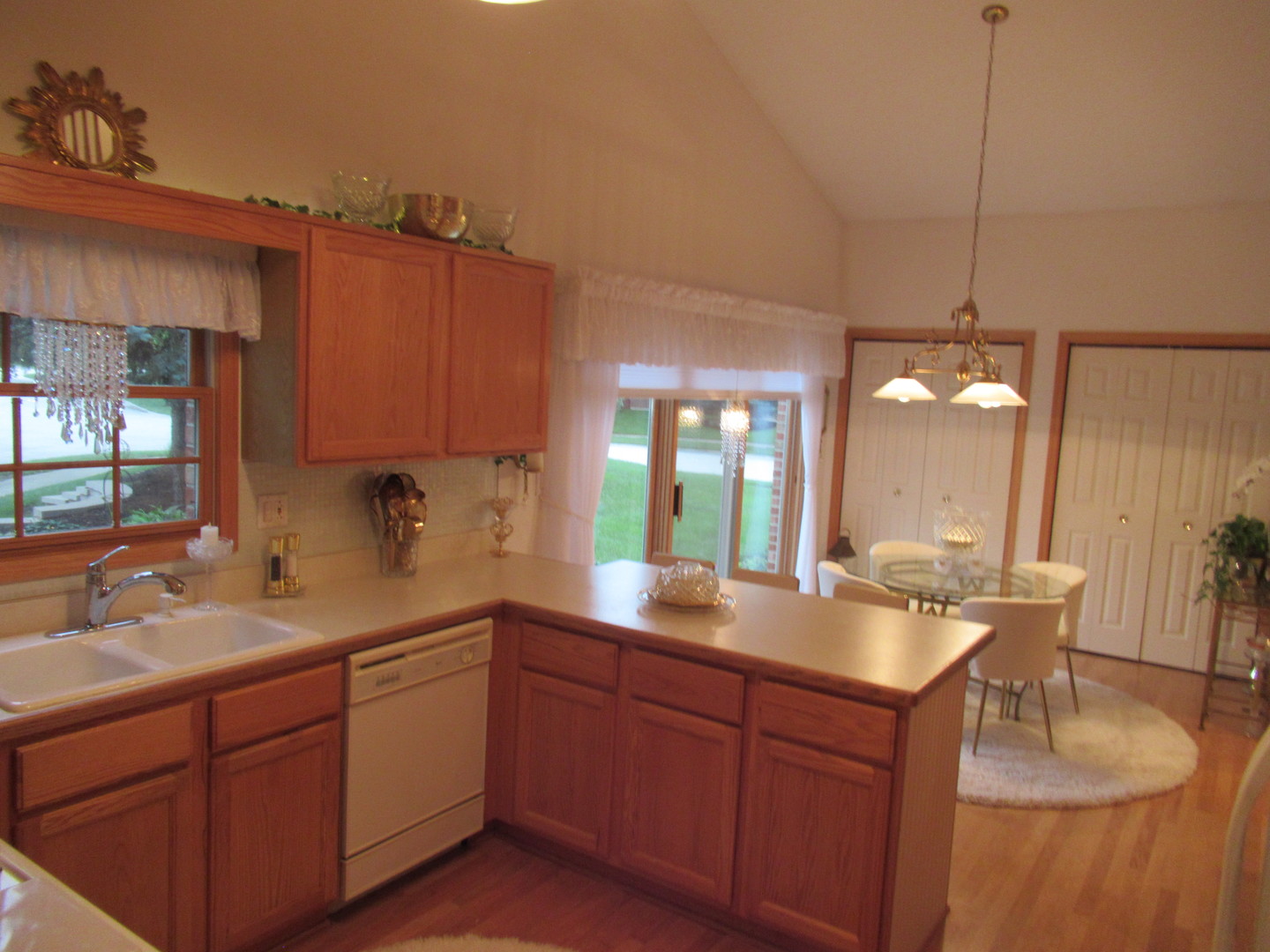 201 Woodland Way, Bloomingdale, IL 60108