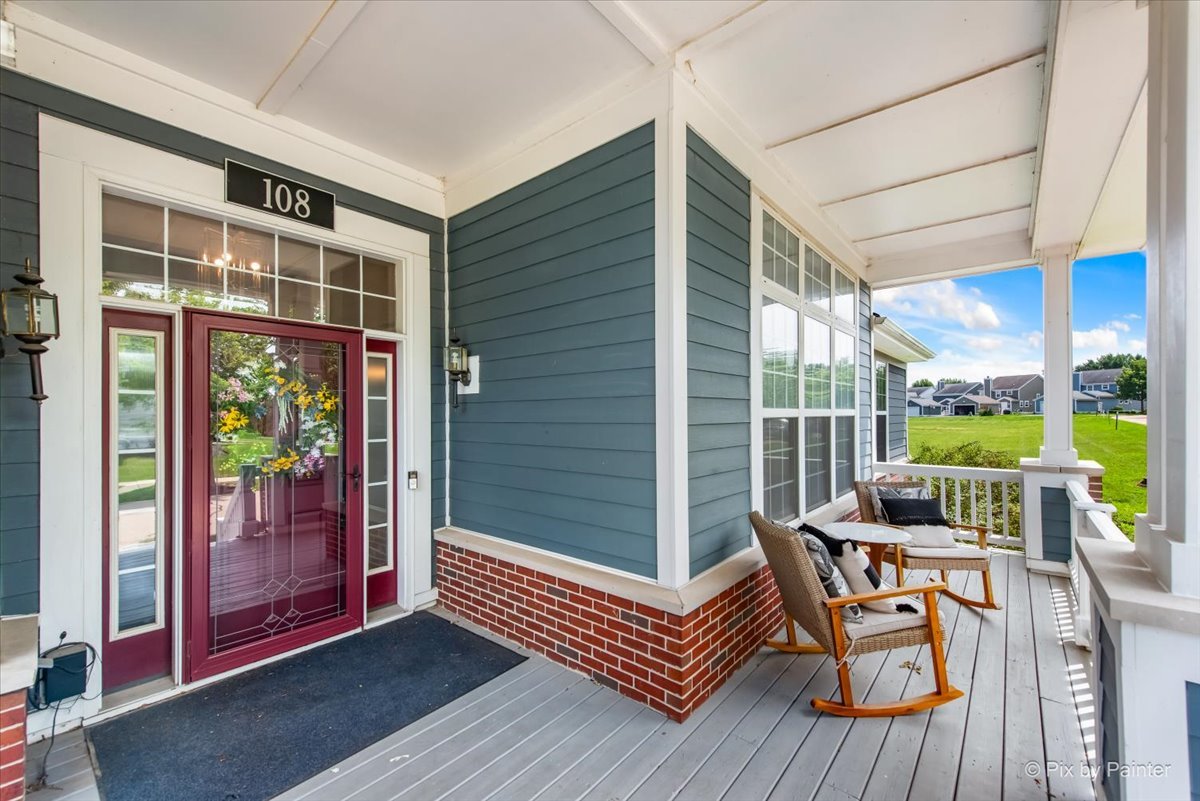 108 GILLETT Street, Sugar Grove, IL 60554