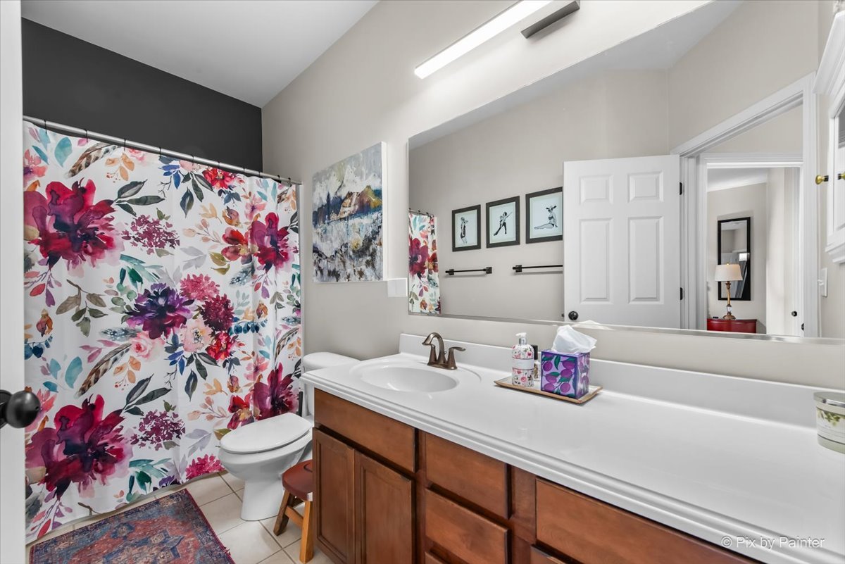 108 GILLETT Street, Sugar Grove, IL 60554