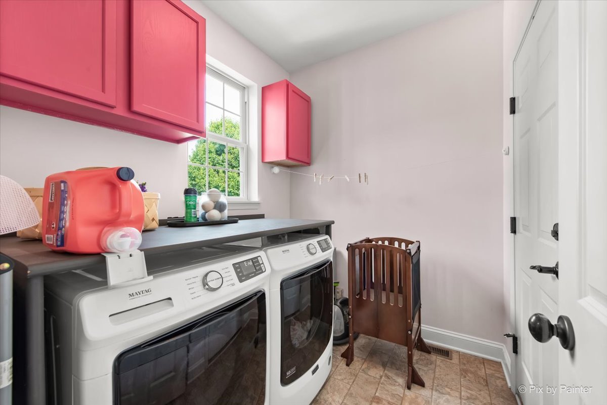 108 GILLETT Street, Sugar Grove, IL 60554