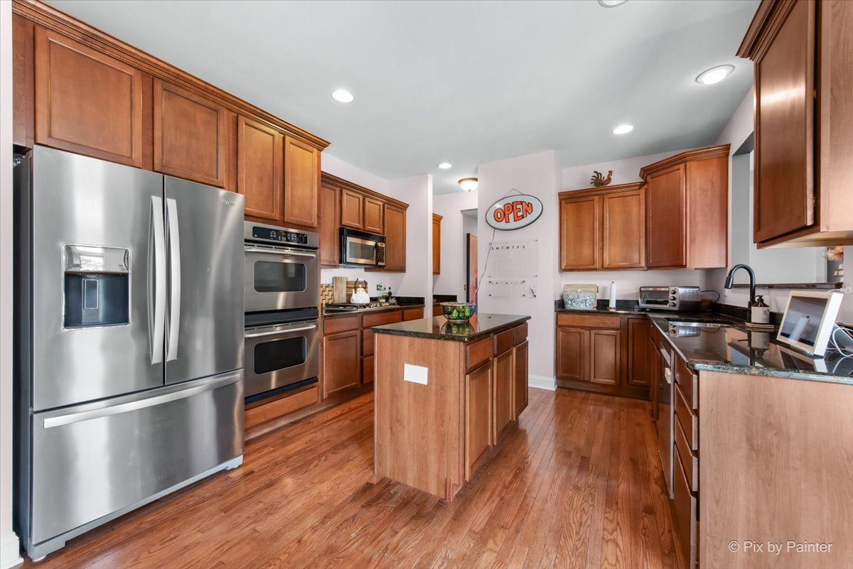108 GILLETT Street, Sugar Grove, IL 60554