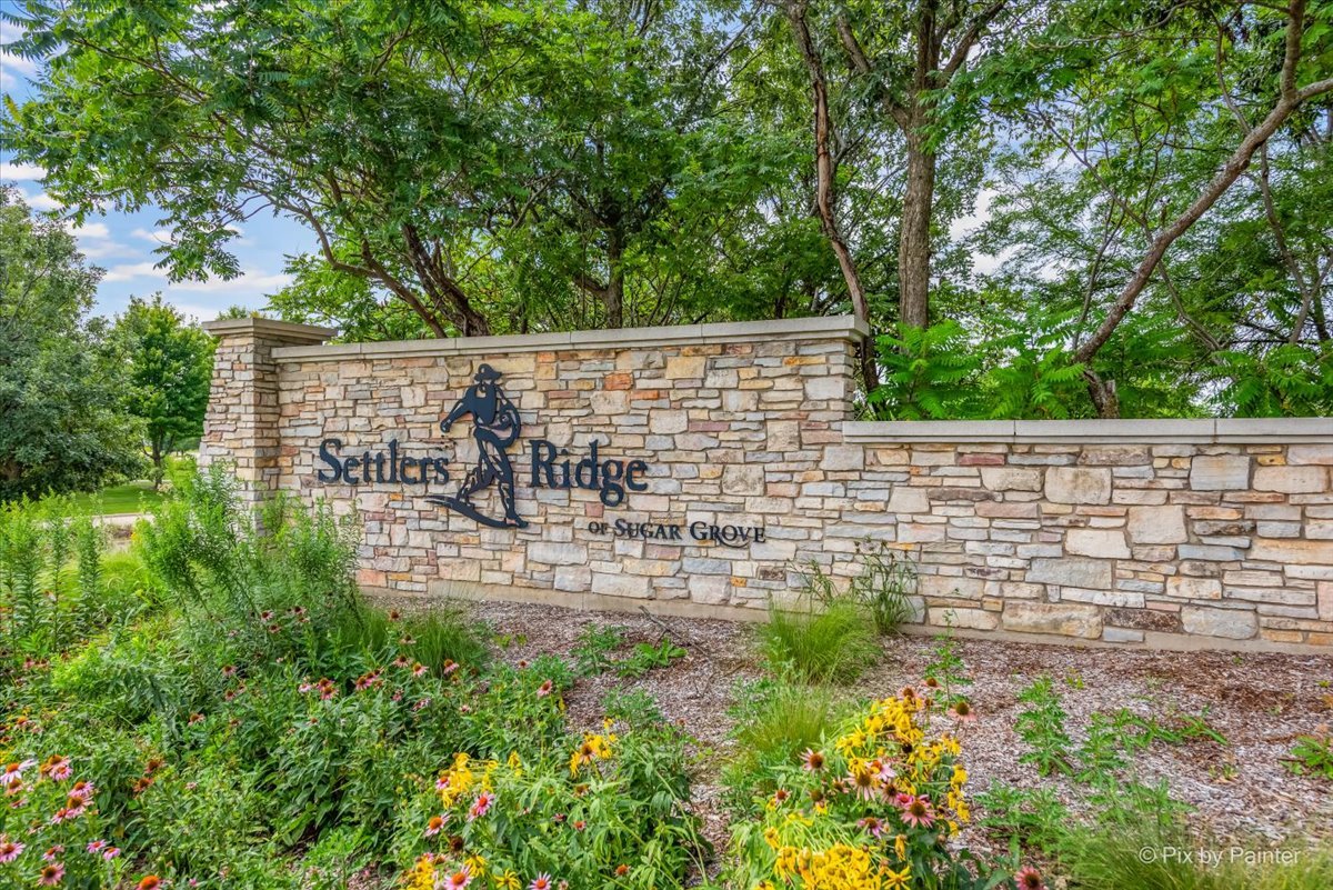 108 GILLETT Street, Sugar Grove, IL 60554