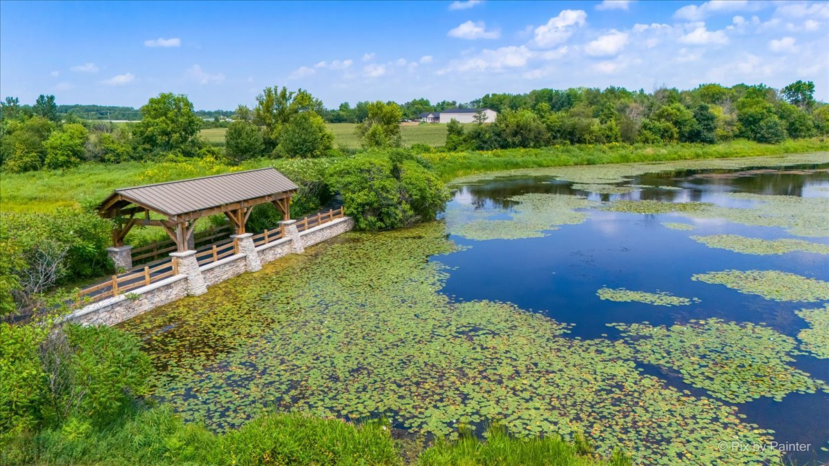 108 GILLETT Street, Sugar Grove, IL 60554