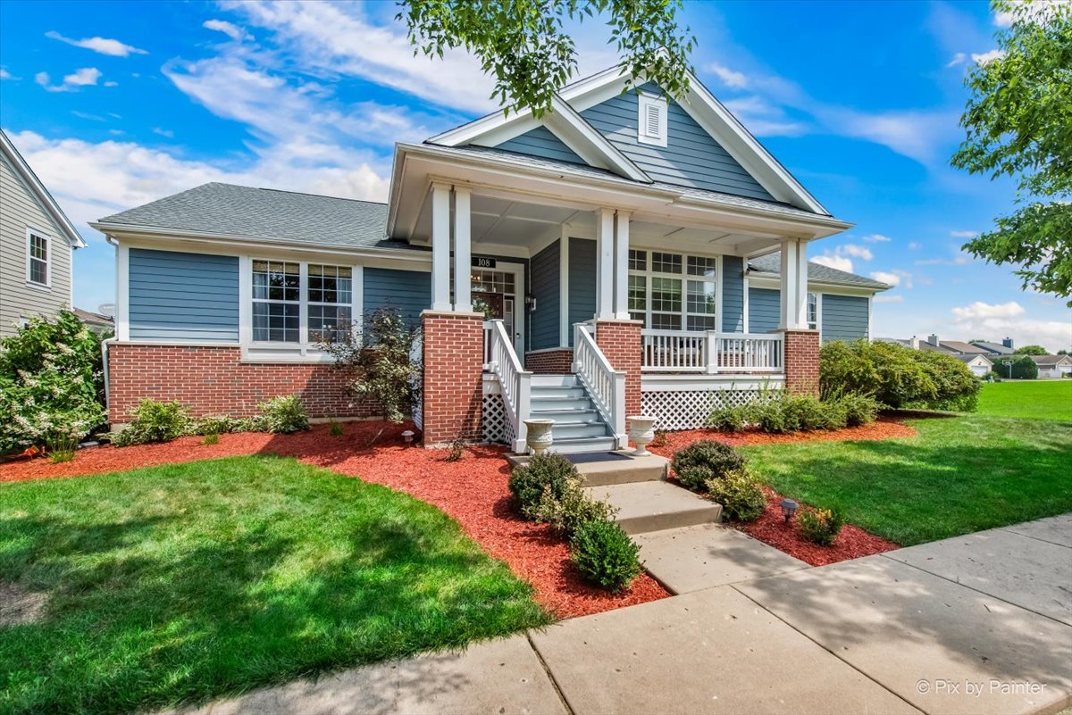 108 GILLETT Street, Sugar Grove, IL 60554