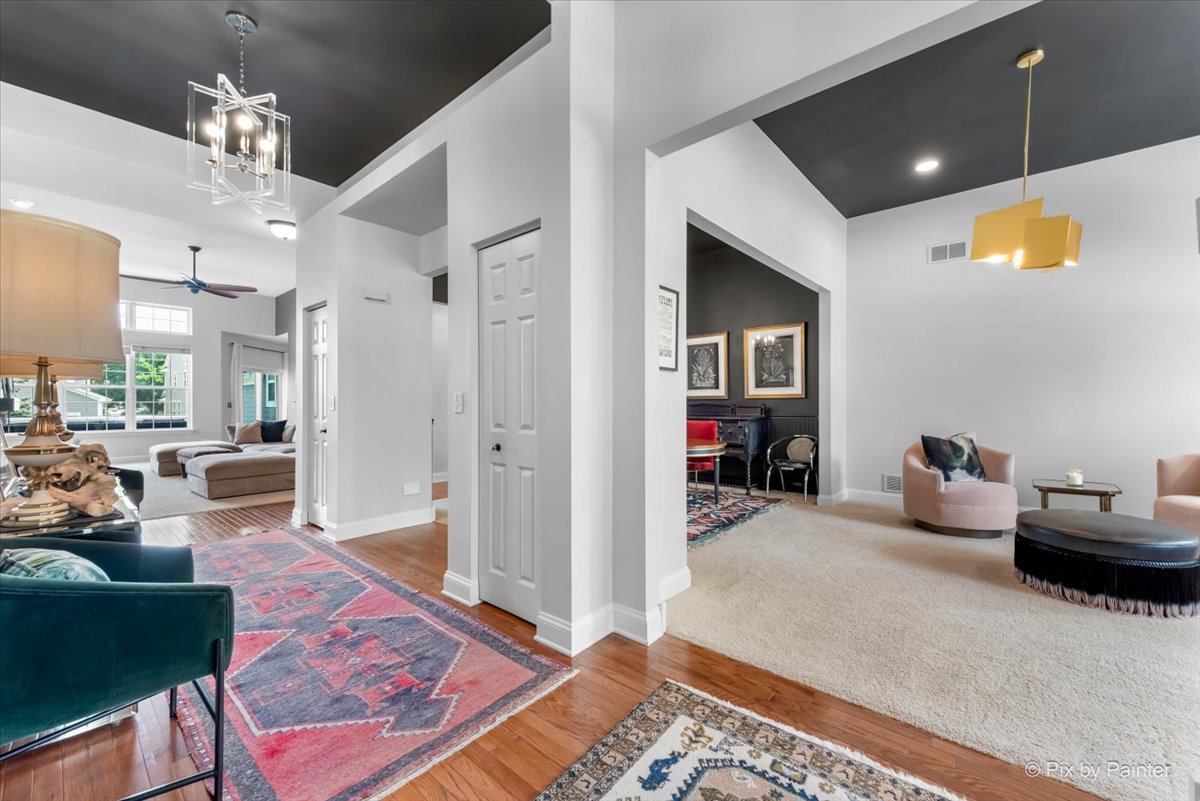 108 GILLETT Street, Sugar Grove, IL 60554
