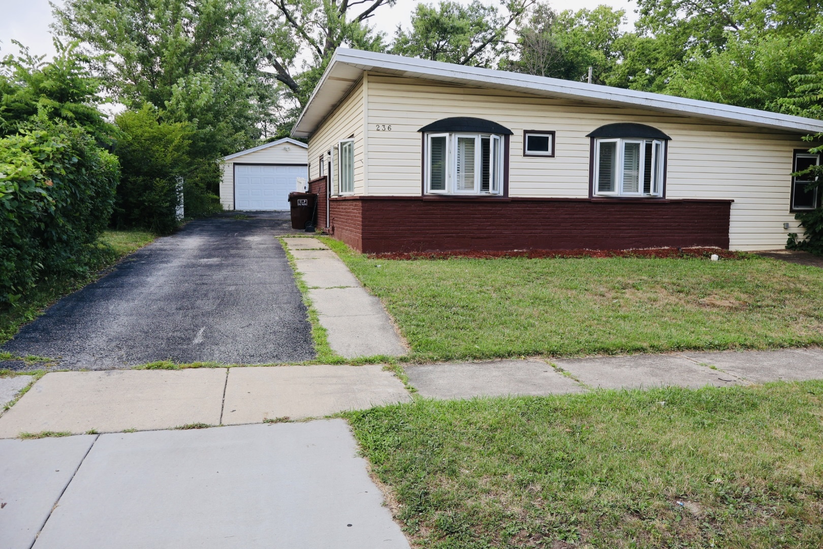 236 Tampa Street, Park Forest, IL 60466