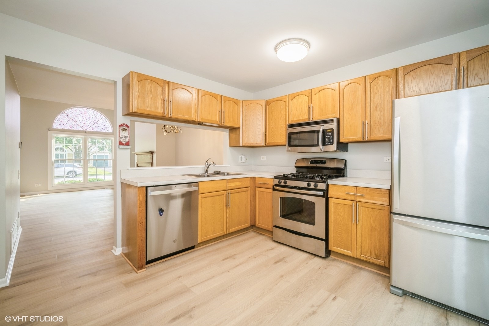 2035 TETON Parkway #2035, Algonquin, IL 60102