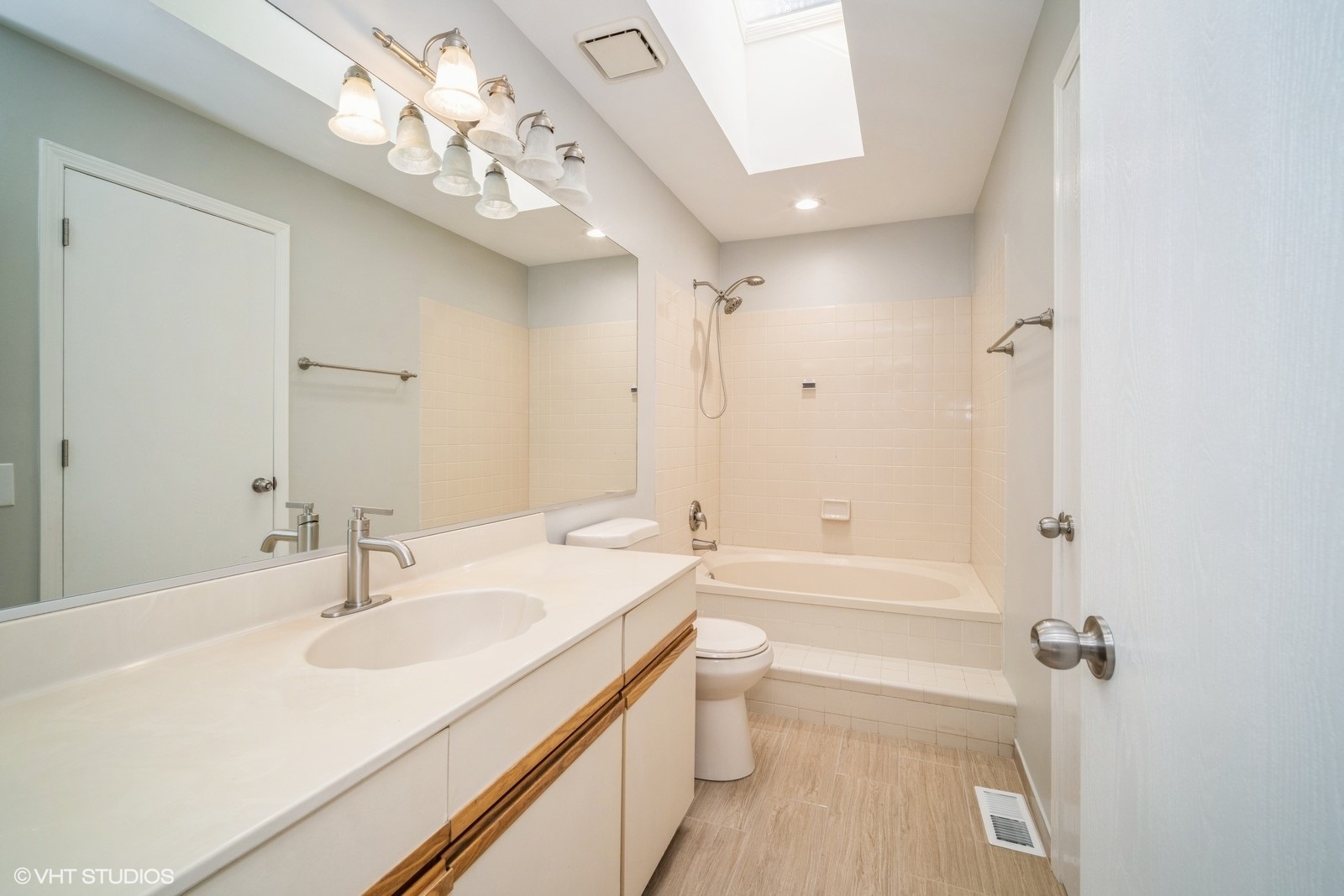2035 TETON Parkway #2035, Algonquin, IL 60102