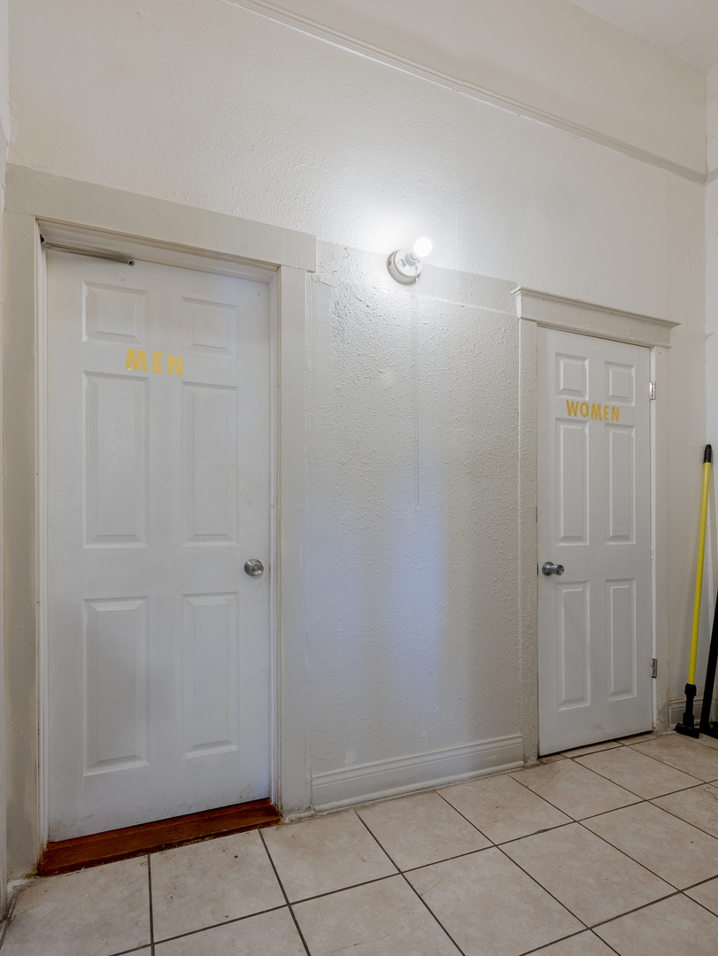 2801 E 83rd Street, Chicago, IL 60617