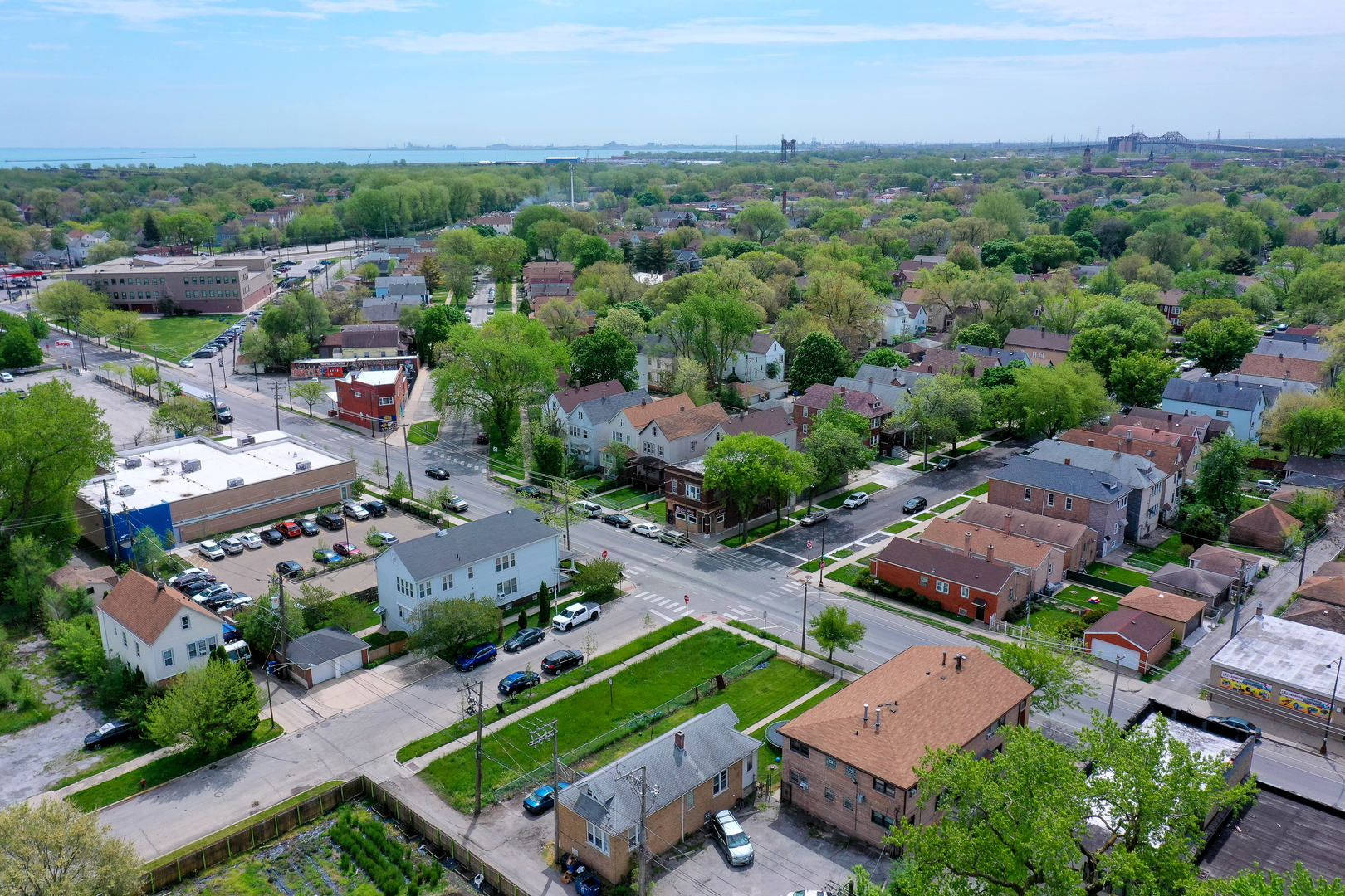 2801 E 83rd Street, Chicago, IL 60617