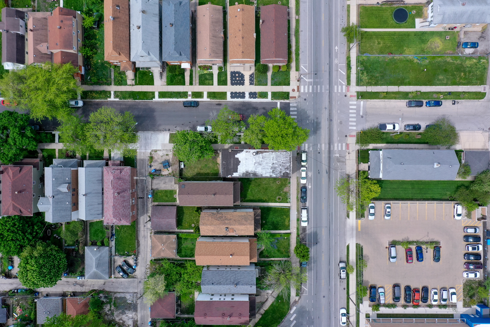 2801 E 83rd Street, Chicago, IL 60617