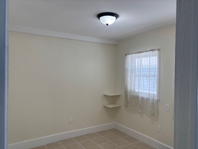 2816 Emmaus Avenue, Zion, IL 60099