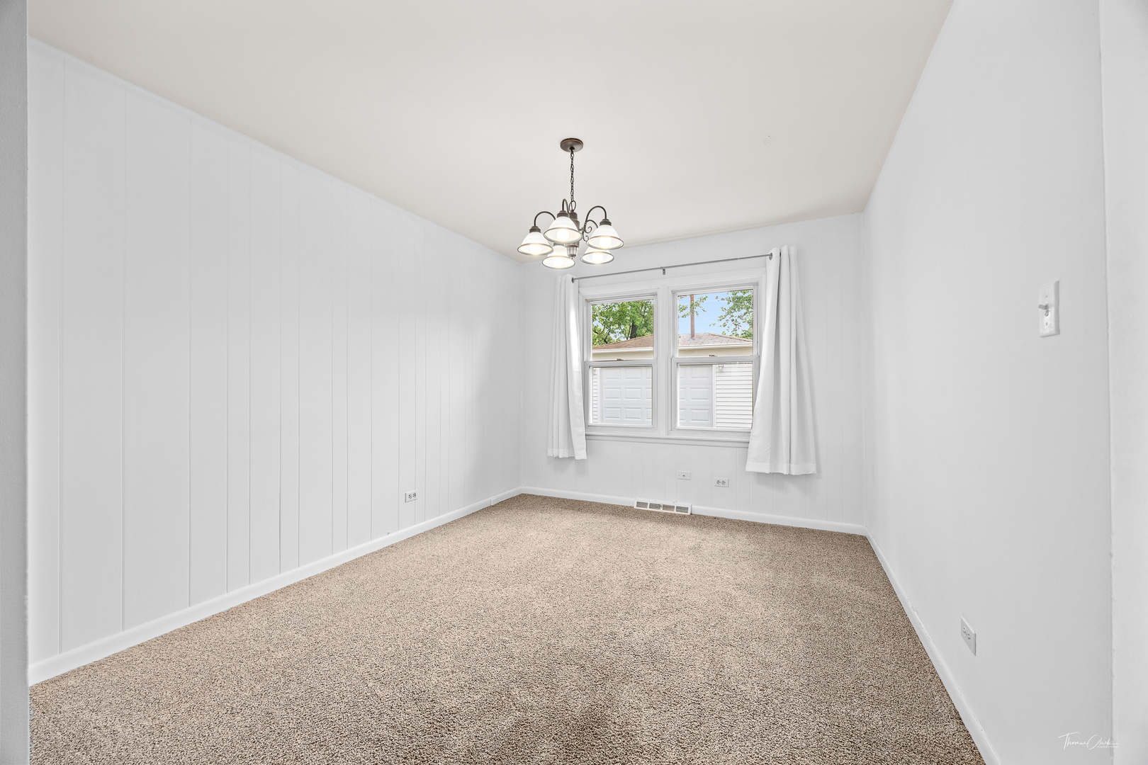 405 E Valley Lane, Arlington Heights, IL 60004