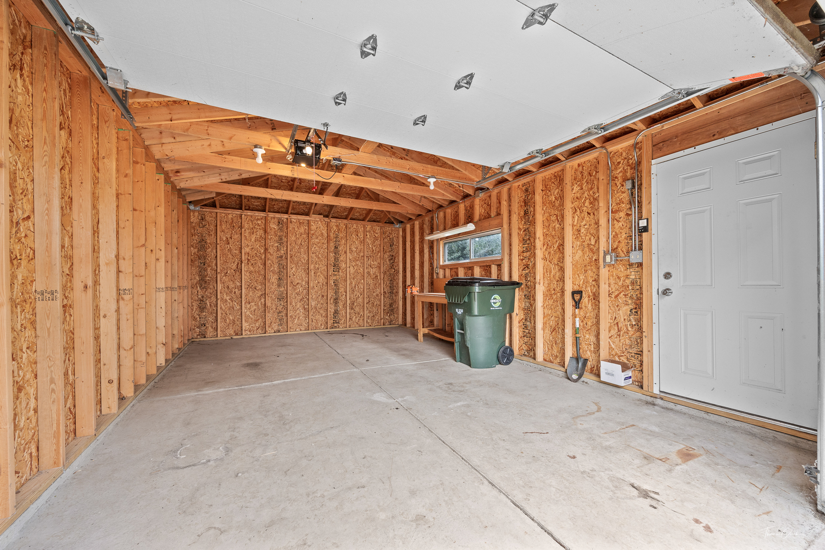 405 E Valley Lane, Arlington Heights, IL 60004