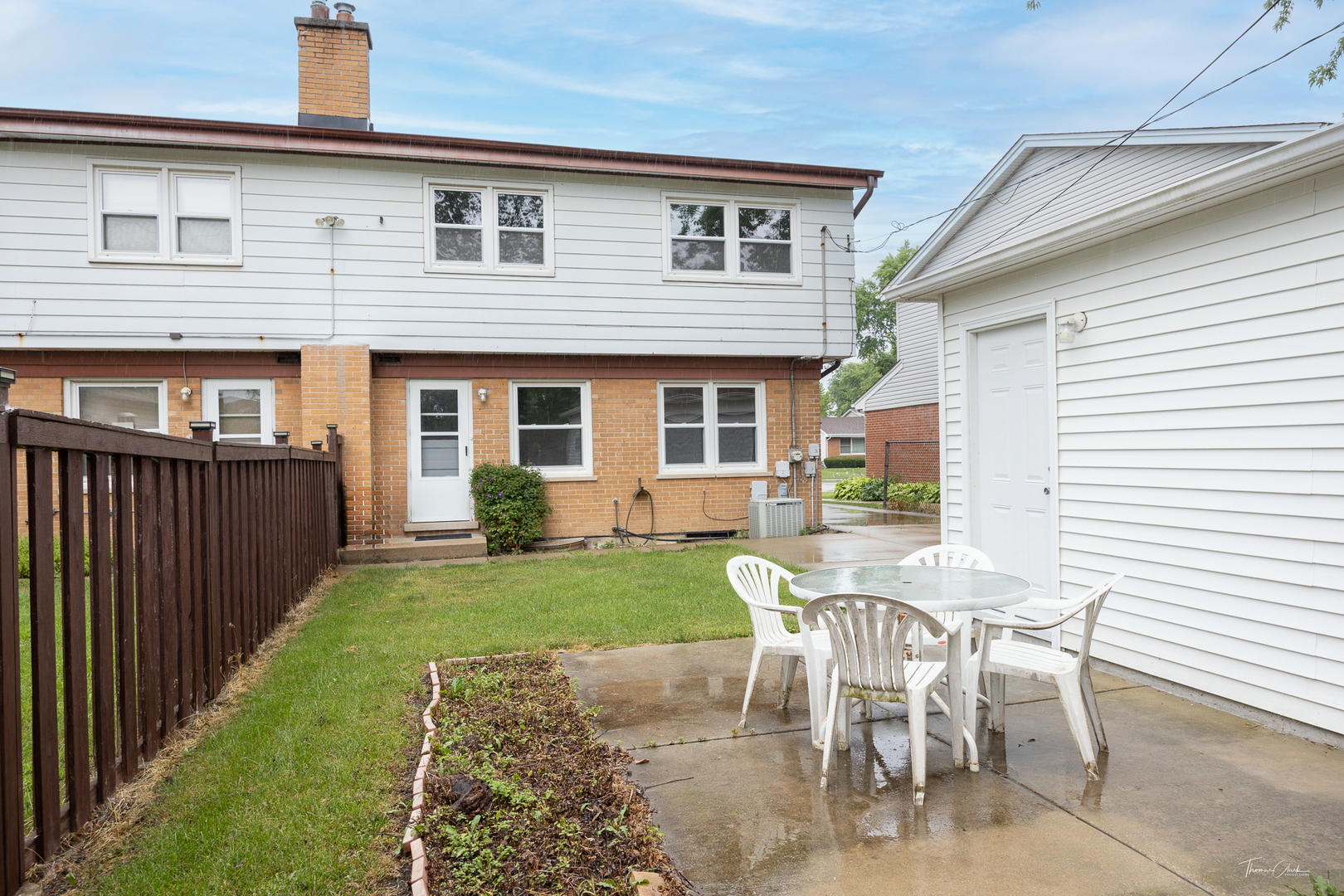 405 E Valley Lane, Arlington Heights, IL 60004