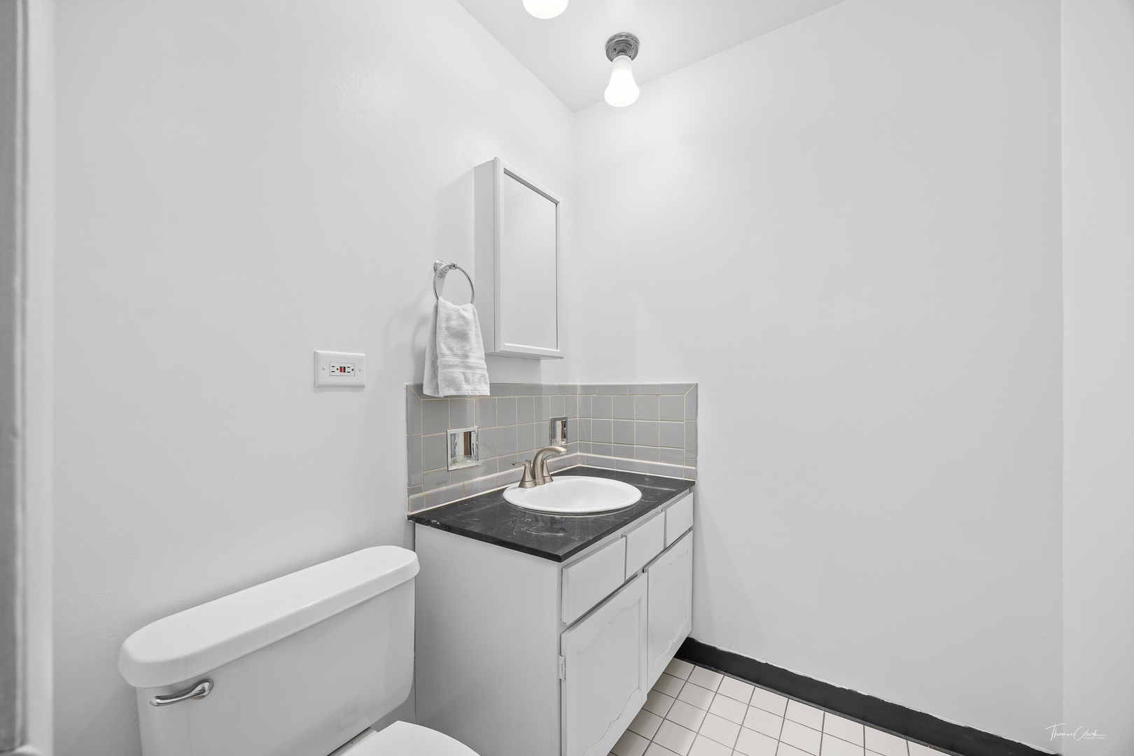 405 E Valley Lane, Arlington Heights, IL 60004