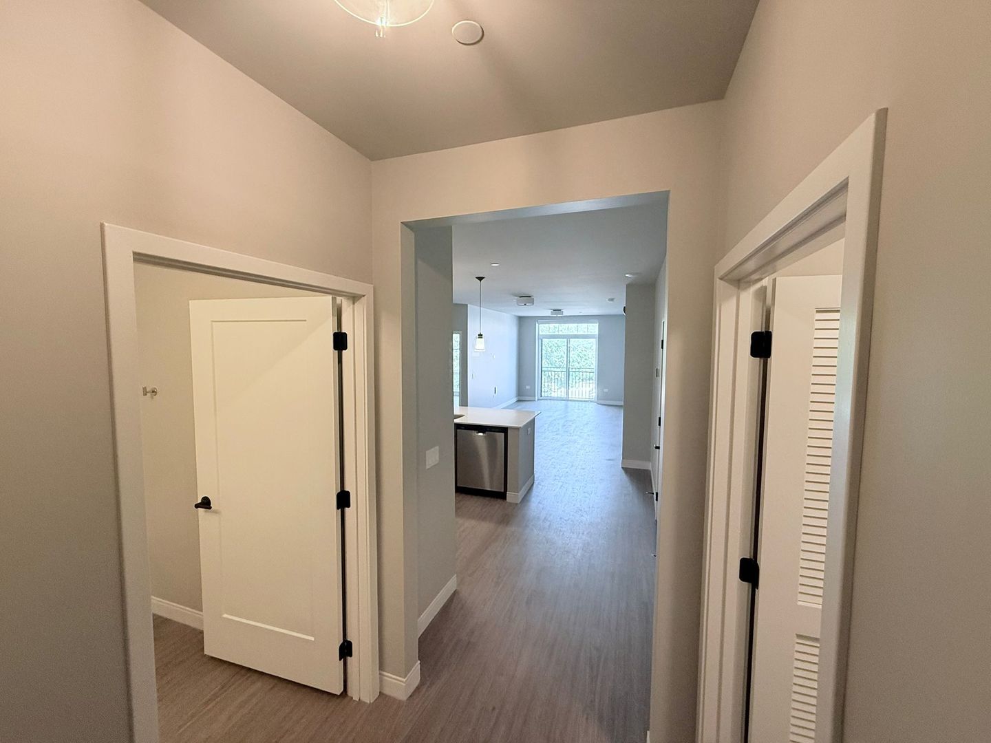 464 Glenwood Avenue #322, Glen Ellyn, IL 60137