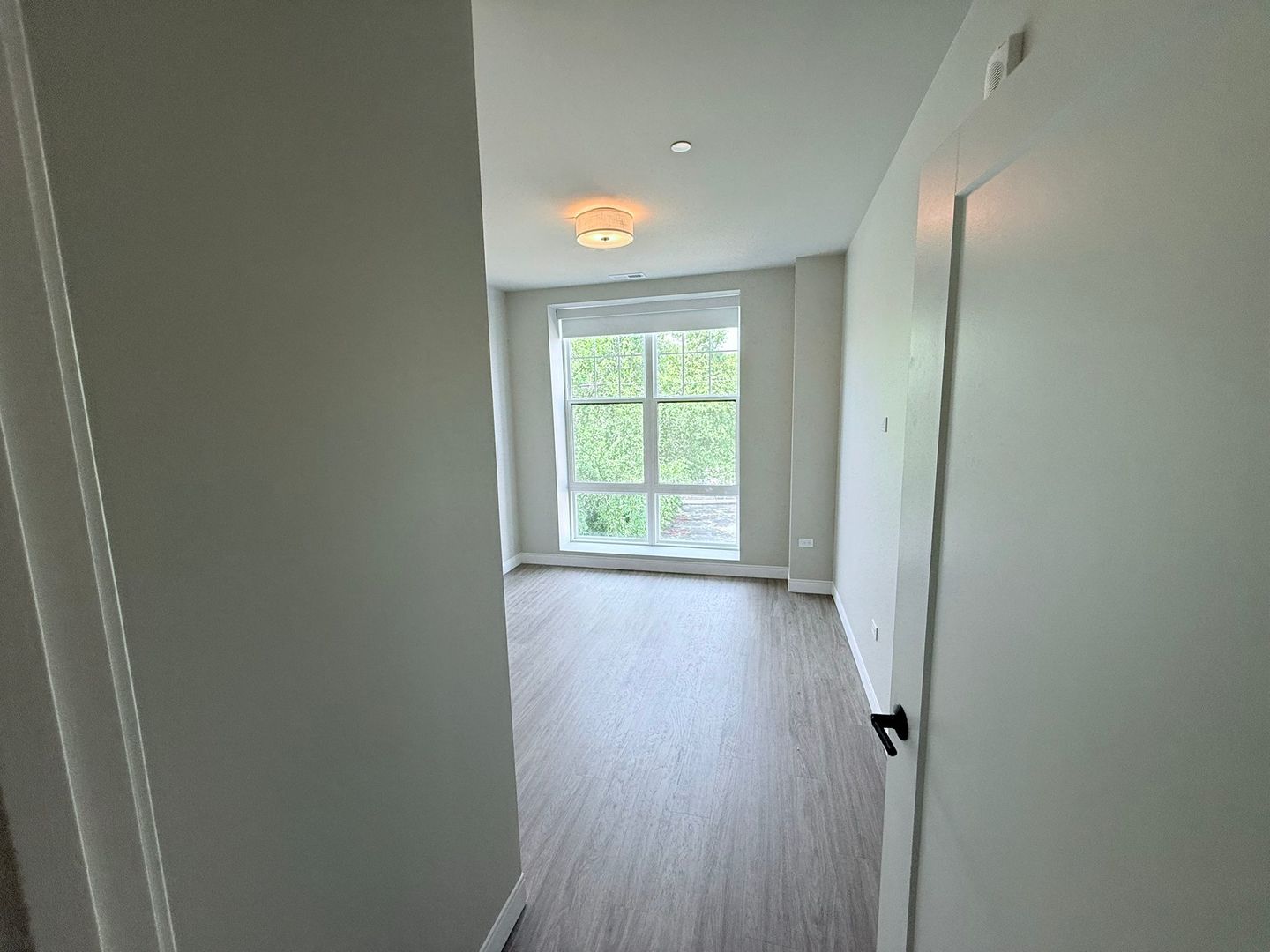 464 Glenwood Avenue #322, Glen Ellyn, IL 60137