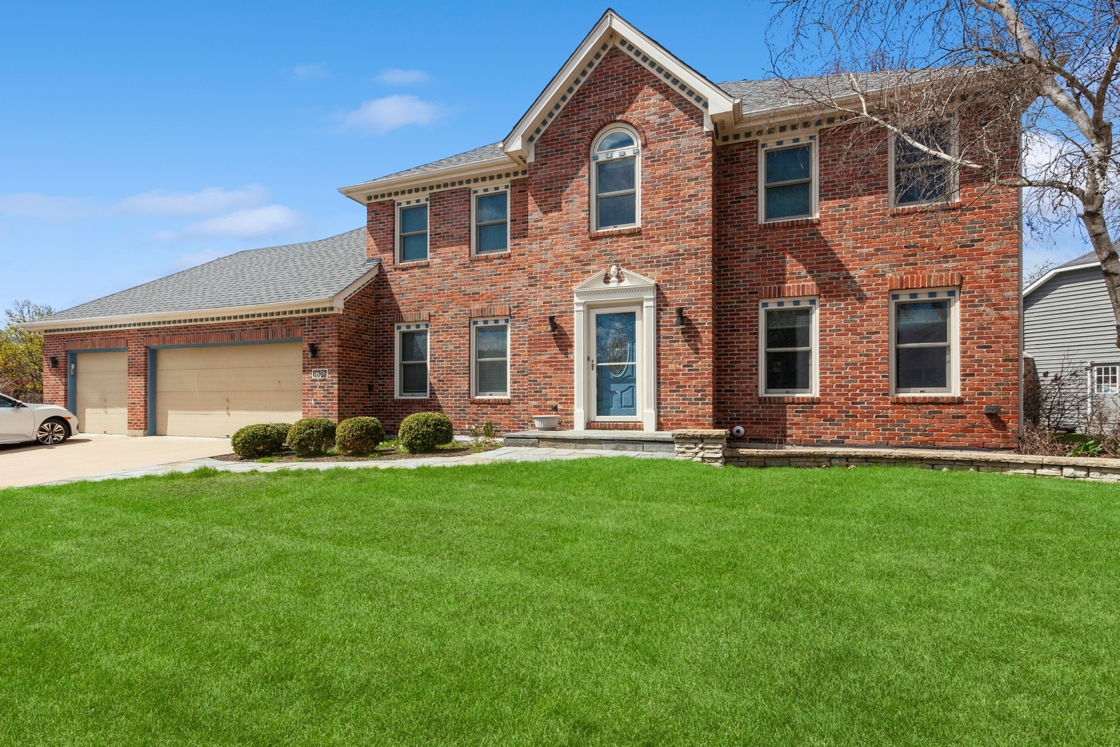 1636 Canyon Run Road, Naperville, IL 60565