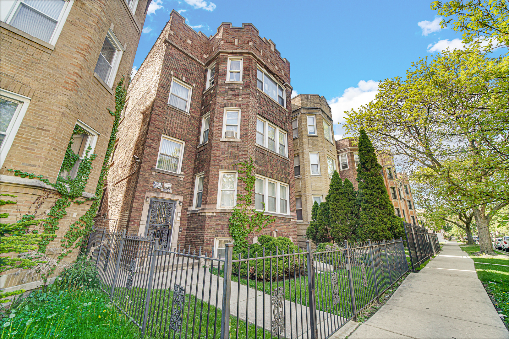 8114 S Maryland Avenue, Chicago, IL 60619